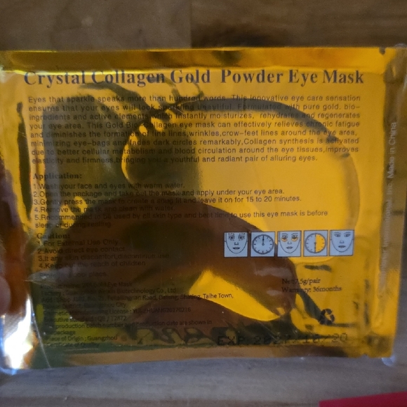 Anti Aging Hydrating Collection in White Basket Bundle - Picture 7 of 9